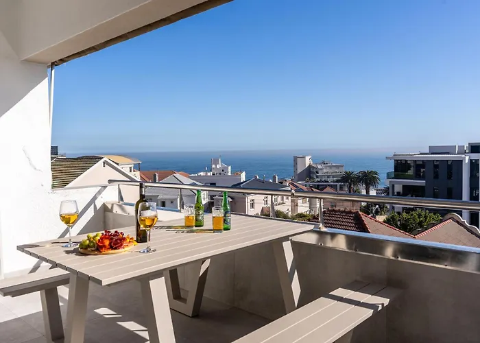 Bantry Bay Pearl - Luxury Apt With Ocean Views